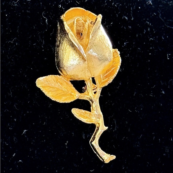 Vintage Signed DFA Gold Tone Rose Flower Brooch Pin Dubarry Fifth Avenue - Picture 3 of 8